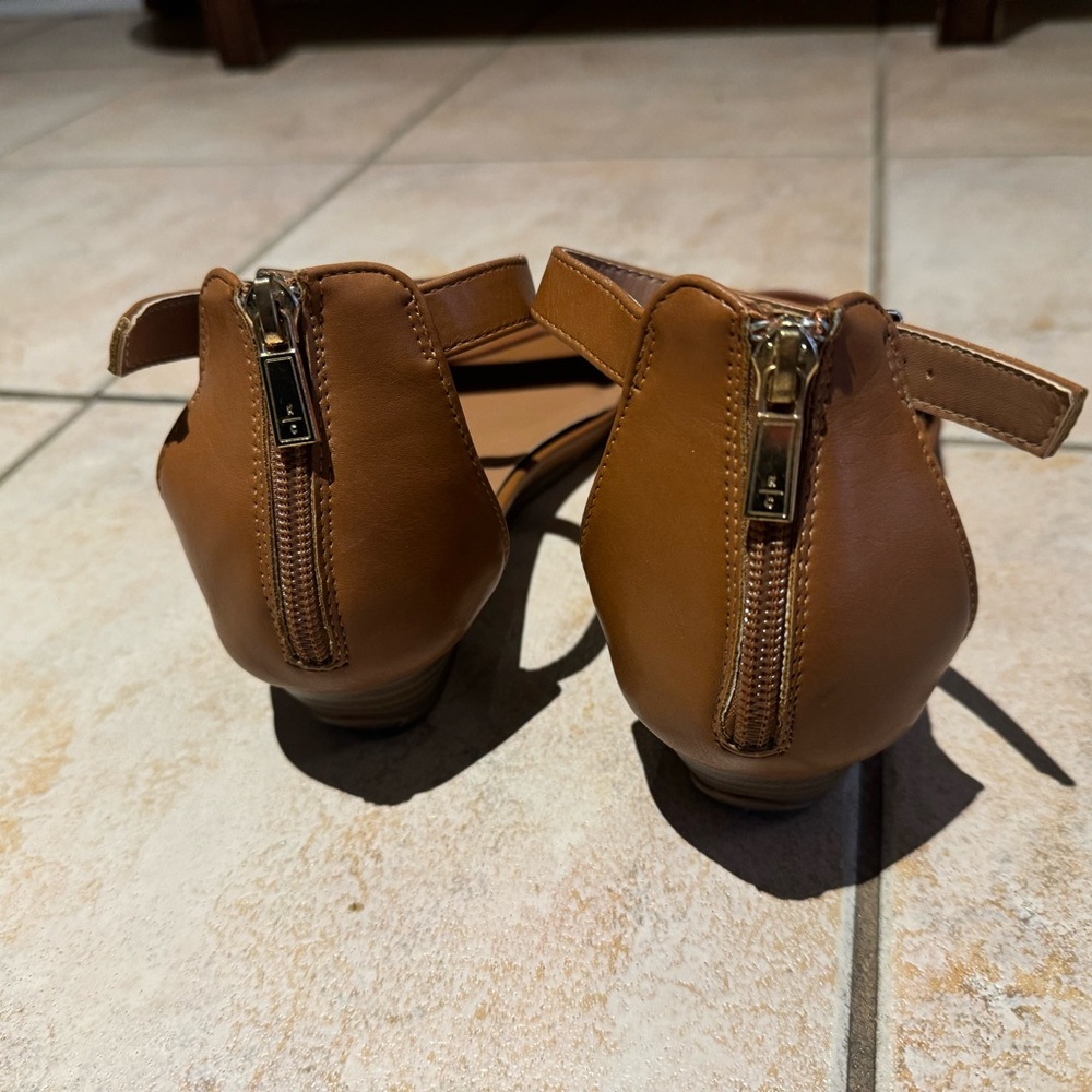 Kenneth Cole REACTION Women's Great Viber 2 Piece Wedge Sandal